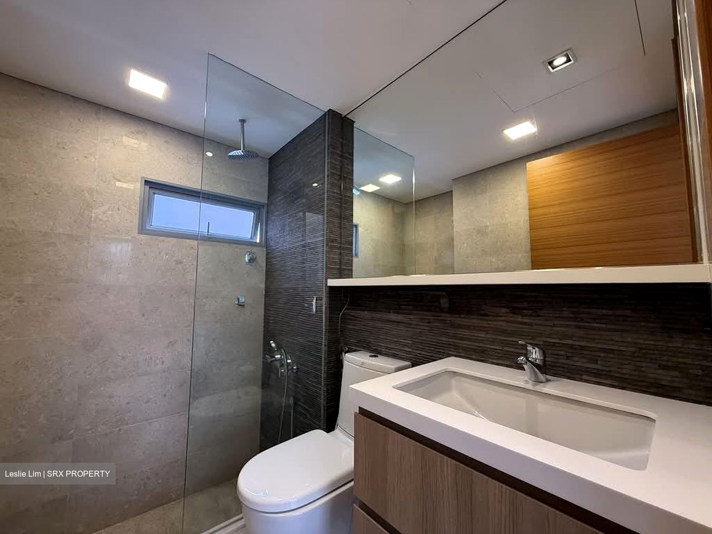 Woodhaven (D25), Condominium #556107471